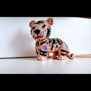 Crystal Studded Tiger Necklace movable legs head